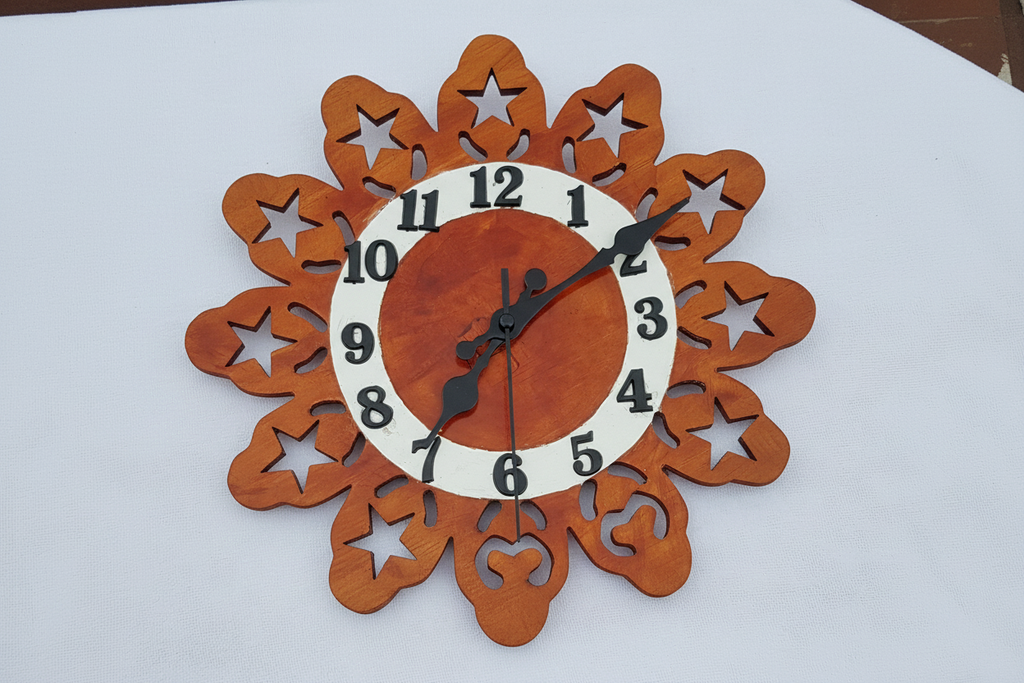 Handcrafted Wooden Star Wall Clock 30cm – Maple Stain | Wonderful Wooden Wall Clocks